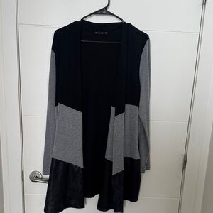 Women’s Black and Gray Open-Front Cardigan Sweater